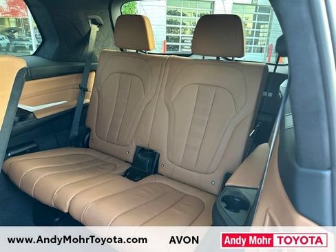 Used 2021 BMW X7 M50i w/ Dynamic Handling Package AWD/4WD image 44