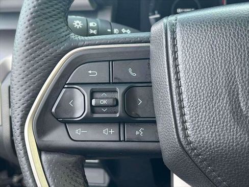 Certified 2025 Toyota Tacoma TRD Off-Road image 23