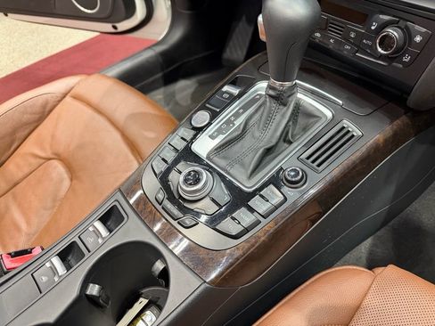 Used 2010 Audi A5 2.0T Premium image 41