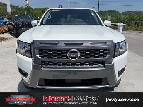 Used 2025 Nissan Frontier SV w/ SV Convenience Package AWD/4WD image 31