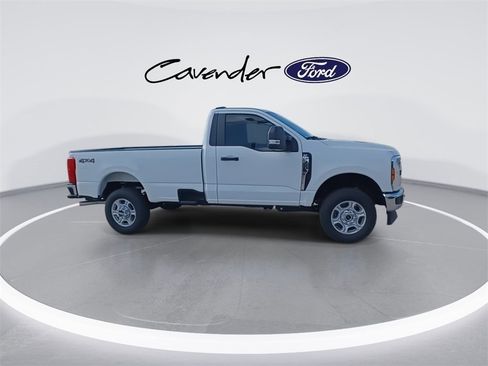 New 2025 Ford F350 XLT image 9