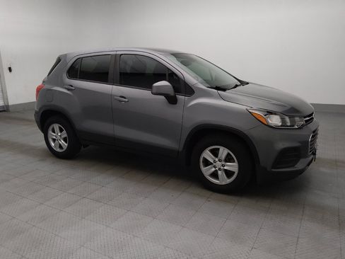 Used 2020 Chevrolet Trax LS FWD image 11