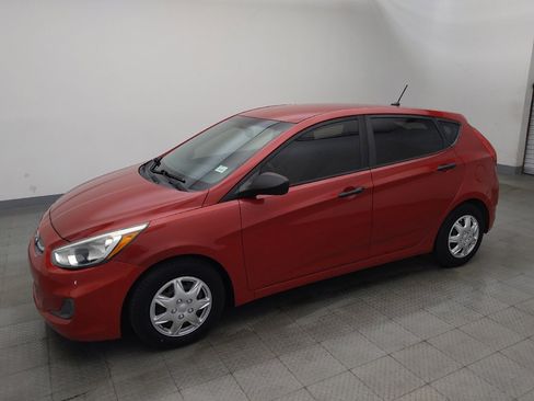 Used 2017 Hyundai Accent SE FWD image 2