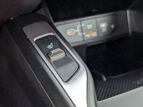 Used 2025 Kia Sorento S w/ Panoramic Sunroof Package image 27