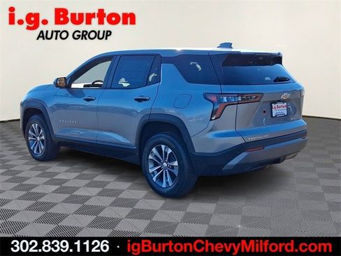 New 2026 Chevrolet Equinox LT w/ Convenience Package II image 3