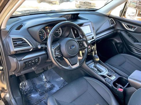 Used 2023 Subaru Forester Premium image 8