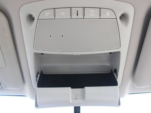 Used 2017 Nissan Rogue S FWD image 35