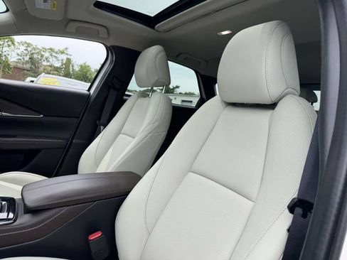 Used 2023 MAZDA CX-30 AWD 2.5 S w/ Premium Package image 10