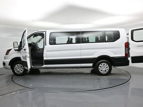 Used 2023 Ford Transit 350 XLT image 31