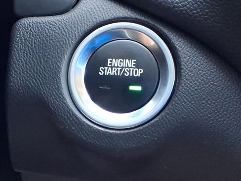 Used 2022 Chevrolet Equinox LT image 30