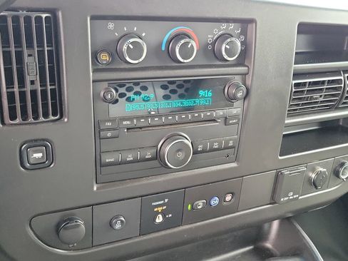 Used 2021 Chevrolet Express 2500 w/ Communications Package RWD image 8