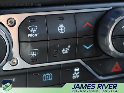 Used 2023 Jeep Wrangler Unlimited w/ Cold Weather Group AWD/4WD image 36