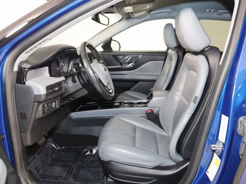 Used 2021 Lincoln Corsair Standard image 10