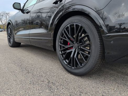 New 2026 Audi SQ8 Prestige image 3