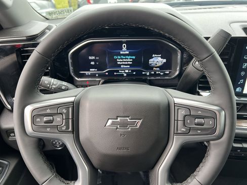 Used 2024 Chevrolet Silverado 1500 RST image 16