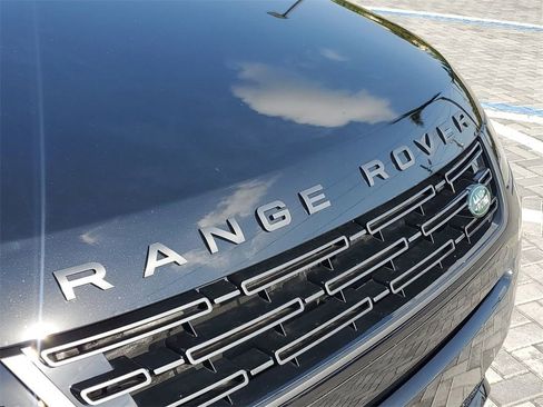 New 2026 Land Rover Range Rover Evoque Dynamic SE image 9