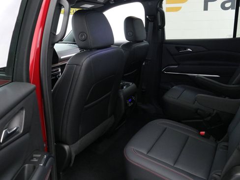 Used 2024 Chevrolet Traverse Z71 image 26