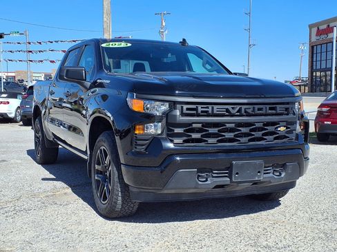 Used 2023 Chevrolet Silverado 1500 Custom image 23