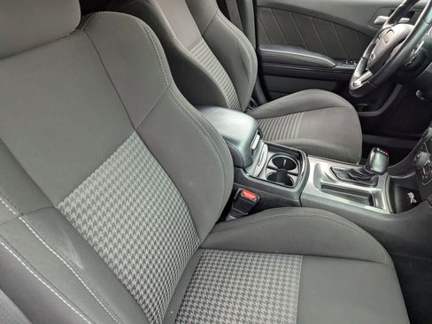 Used 2019 Dodge Charger GT w/ Blacktop Package image 10