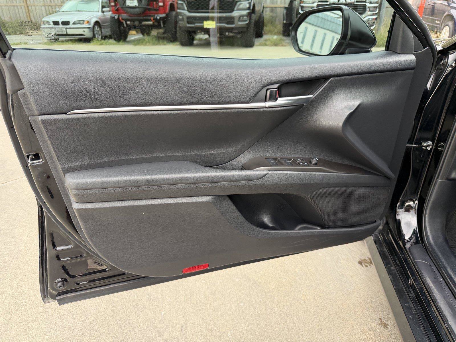 Used 2024 Toyota Camry LE w/ Convenience Package FWD image 8