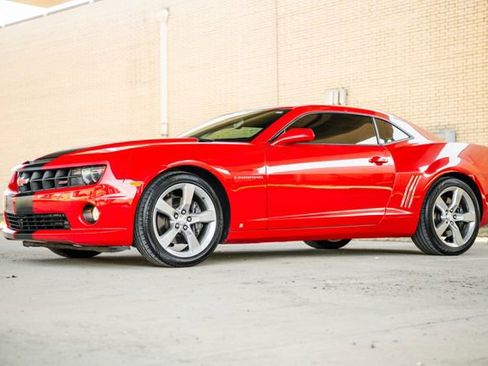 Used 2010 Chevrolet Camaro SS w/ RS Package image 37
