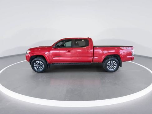 Used 2021 Toyota Tacoma TRD Sport AWD/4WD image 5