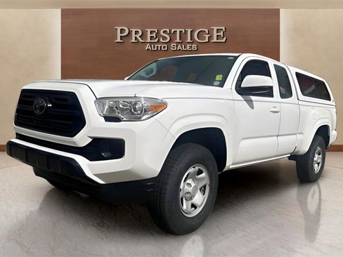 Used 2019 Toyota Tacoma SR image 10