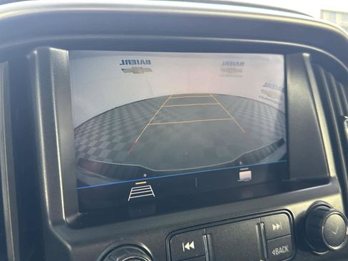 Used 2022 Chevrolet Colorado LT w/ LT Convenience Package image 17