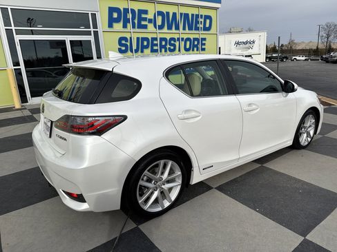 Used 2015 Lexus CT 200h w/ Navigation Package image 10