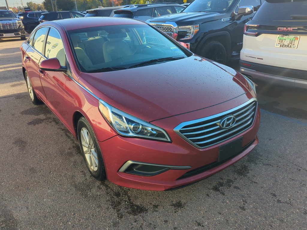 Used 2016 Hyundai Sonata SE FWD image 3