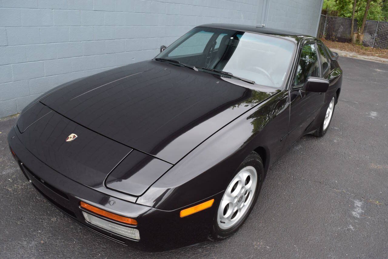 Used 1988 Porsche 944 Turbo Coupe RWD image 7