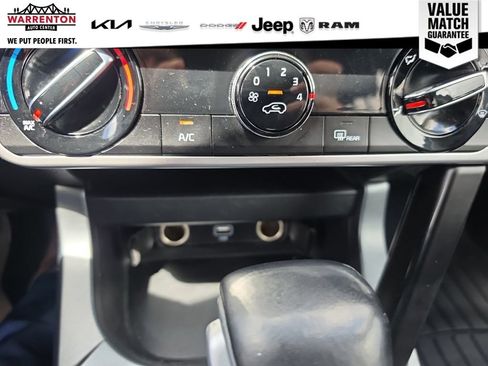 Used 2021 Kia Seltos S AWD/4WD image 14