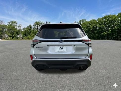 Used 2025 Subaru Forester Premium w/ Convenience Package #1 AWD/4WD image 7