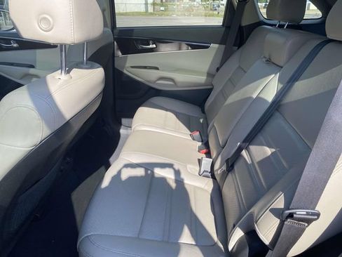 Used 2020 Kia Sorento EX AWD/4WD image 10
