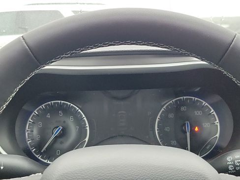 New 2026 Chrysler Pacifica Select image 10