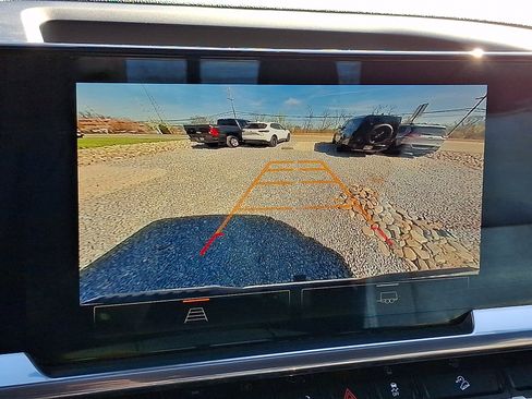 Used 2023 GMC Sierra 1500 SLT w/ SLT Premium Package image 20