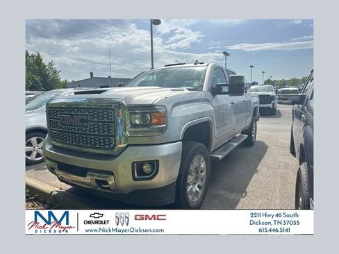 Used 2018 GMC Sierra 2500 Denali w/ Duramax Plus Package AWD/4WD image 1