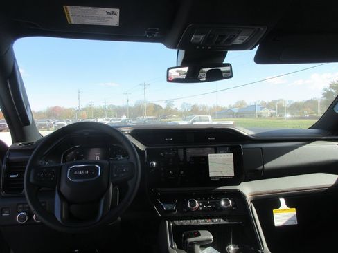 New 2026 GMC Sierra 1500 AT4 w/ AT4 Premium Package image 17