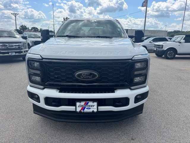 Used 2025 Ford F250 XLT w/ Black Appearance Package AWD/4WD image 8