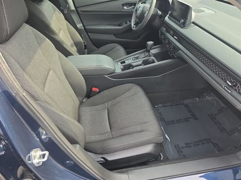 Used 2024 Honda Accord EX image 10