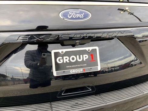 Used 2019 Ford Expedition Limited w/ Equipment Group 303A image 10