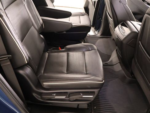 Used 2025 Cadillac Escalade Sport w/ Touring Package AWD/4WD image 13
