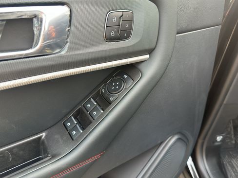 New 2026 Ford Explorer ST-Line w/ ST-Line Street Pack AWD/4WD image 12