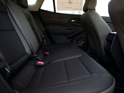 New 2026 Chevrolet Trax ACTIV w/ Driver Confidence Package FWD image 13