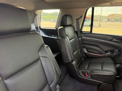 Used 2019 GMC Yukon SLT w/ Premium Edition AWD/4WD image 53