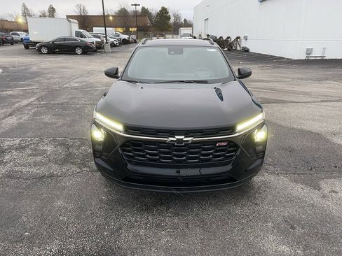 New 2026 Chevrolet Trax RS w/ Sunroof Package image 2