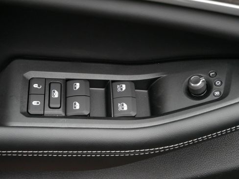 New 2025 Jeep Grand Cherokee Limited image 13