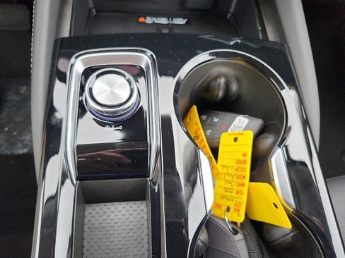 New 2026 Buick Envision Avenir image 17