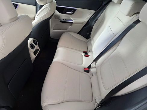 New 2026 Mercedes-Benz GLC 300 4MATIC image 11