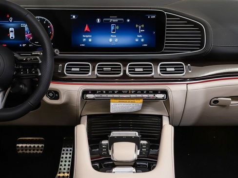 New 2026 Mercedes-Benz GLE 53 AMG 4MATIC Coupe image 15